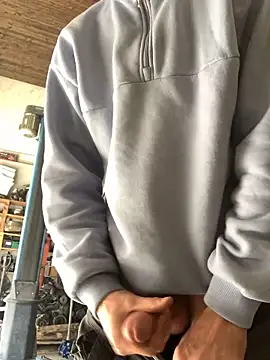 musti312 online show from February 13, 2026, 12:05 pm