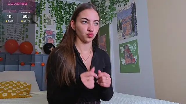 Ashley Pierce online show from November 5, 2025, 4:15 am