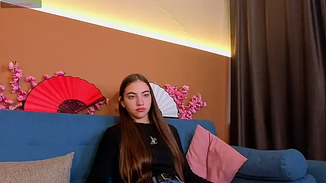 Ashley Pierce online show from November 10, 2025, 4:17 am