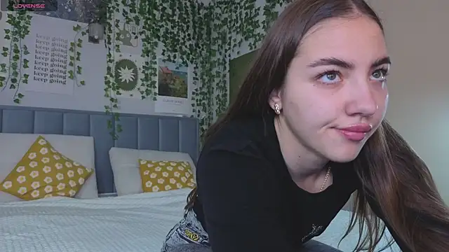 Snapshot of Ashley_Pierce chatting on September 18, 2025, 4:04 am Ashley Pierce online show from September 18, 2025, 4:04 am