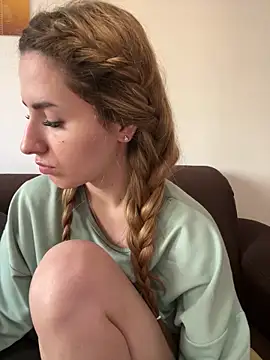 AriaAdda online show from March 25, 2026, 2:05 pm