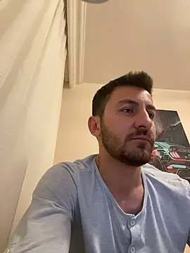 emredenizz07 online show from December 3, 2025, 11:14 pm