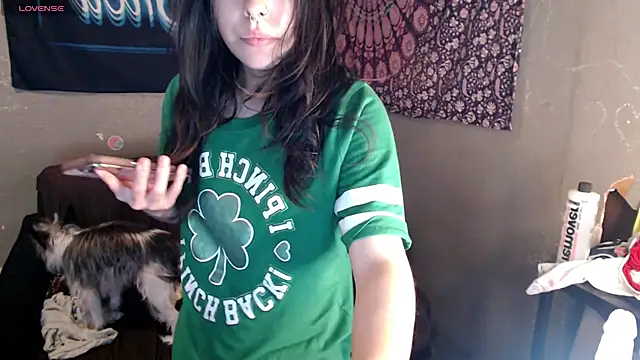 London Ray online show from March 21, 2026, 9:08 pm