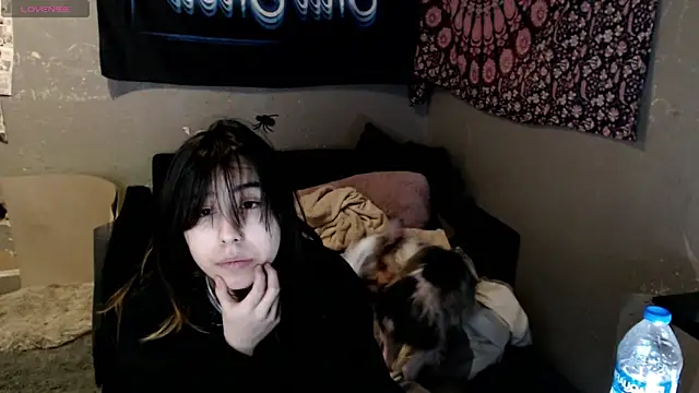 Snapshot of London_Ray chatting on October 22, 2025, 2:22 am London Ray online show from October 22, 2025, 2:22 am