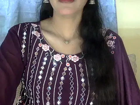 zara Khan0 online show from September 14, 2025, 2:45 am