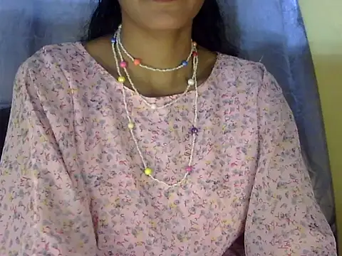 Snapshot of zara_Khan0 chatting on September 22, 2025, 4:46 pm zara Khan0 online show from September 22, 2025, 4:46 pm