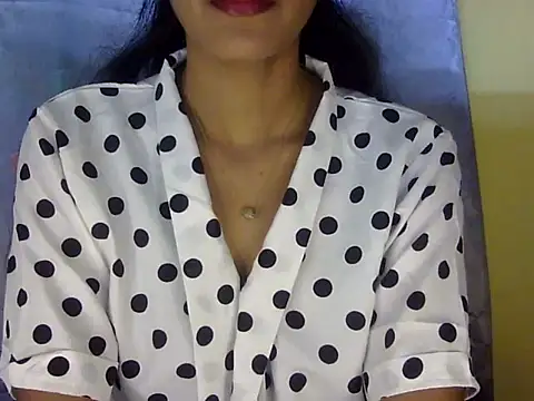 Snapshot of zara_Khan0 chatting on September 21, 2025, 3:00 am zara Khan0 online show from September 21, 2025, 3:00 am