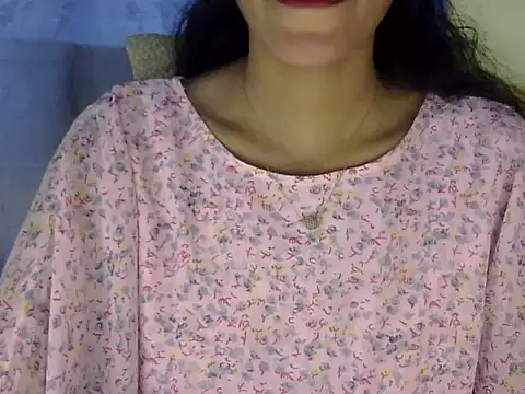 Snapshot of zara_Khan0 chatting on September 19, 2025, 2:10 pm zara Khan0 online show from September 19, 2025, 2:10 pm