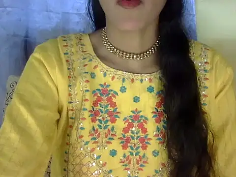 zara Khan0 online show from September 10, 2025, 2:05 pm