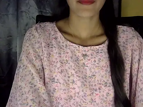 Snapshot of zara_Khan0 chatting on October 27, 2025, 2:07 pm zara Khan0 online show from October 27, 2025, 2:07 pm