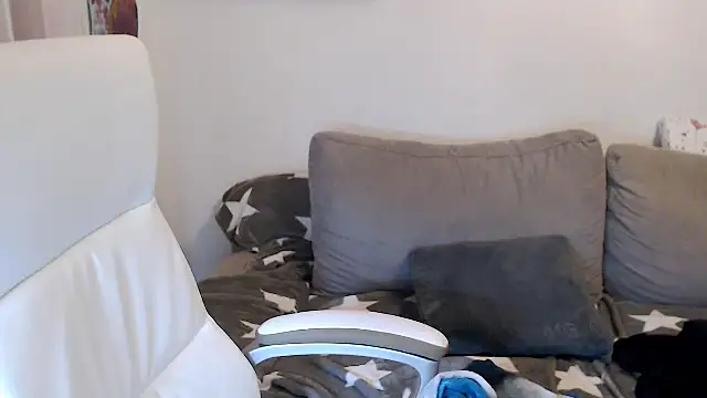 Snapshot of SusiLifeXXX chatting on October 25, 2025, 8:31 pm SusiLifeXXX online show from October 25, 2025, 8:31 pm