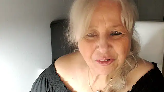 SusiLifeXXX online show from February 6, 2026, 7:43 pm