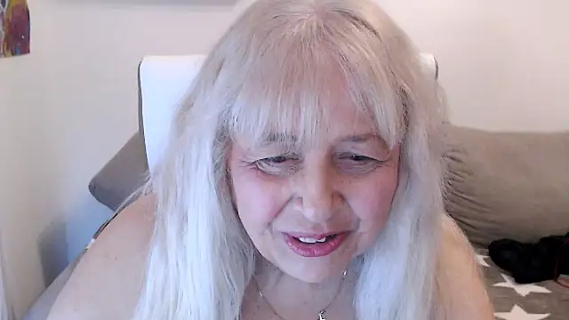 Snapshot of SusiLifeXXX chatting on September 18, 2025, 7:28 pm SusiLifeXXX online show from September 18, 2025, 7:28 pm