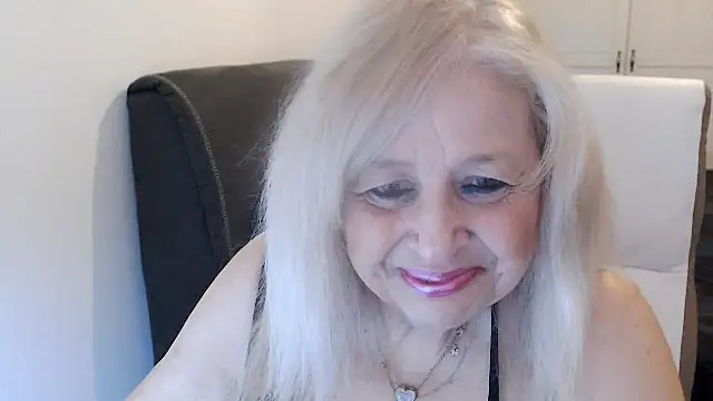 SusiLifeXXX online show from March 4, 2026, 7:54 pm