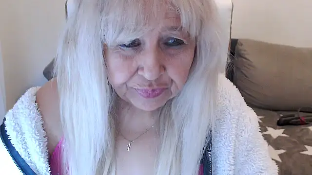 Snapshot of SusiLifeXXX chatting on October 3, 2025, 6:42 pm SusiLifeXXX online show from October 3, 2025, 6:42 pm