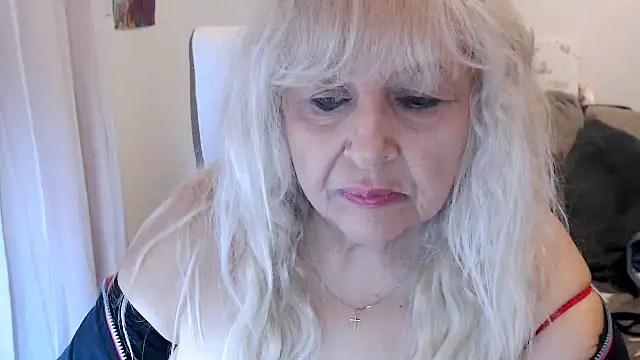 Snapshot of SusiLifeXXX chatting on October 10, 2025, 7:04 pm SusiLifeXXX online show from October 10, 2025, 7:04 pm