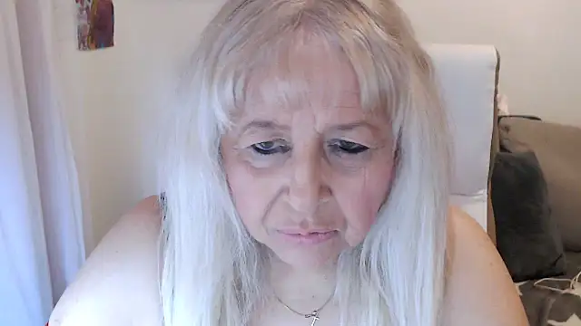 Snapshot of SusiLifeXXX chatting on October 19, 2025, 5:59 pm SusiLifeXXX online show from October 19, 2025, 5:59 pm