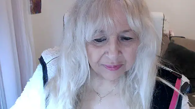 Snapshot of SusiLifeXXX chatting on October 14, 2025, 6:30 pm SusiLifeXXX online show from October 14, 2025, 6:30 pm