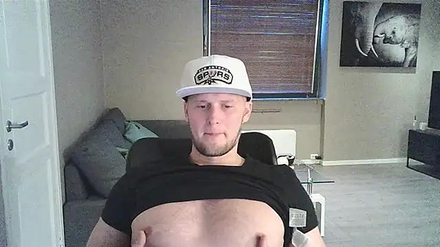 Dartanjanas13 online show from September 20, 2025, 4:56 pm