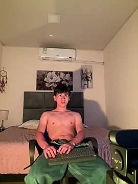 Snapshot of kaneky_07 chatting on October 19, 2025, 10:34 pm kaneky 07 online show from October 19, 2025, 10:34 pm