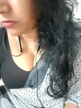Swetyhoney online show from September 8, 2025, 5:12 pm