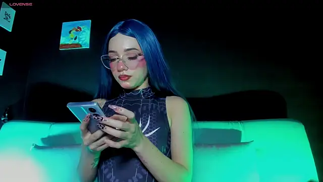 madiixwatson online show from January 13, 2026, 5:17 pm