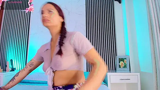 Snapshot of JackAndRosse_ chatting on October 20, 2025, 1:00 pm JackAndRosse  online show from October 20, 2025, 1:00 pm