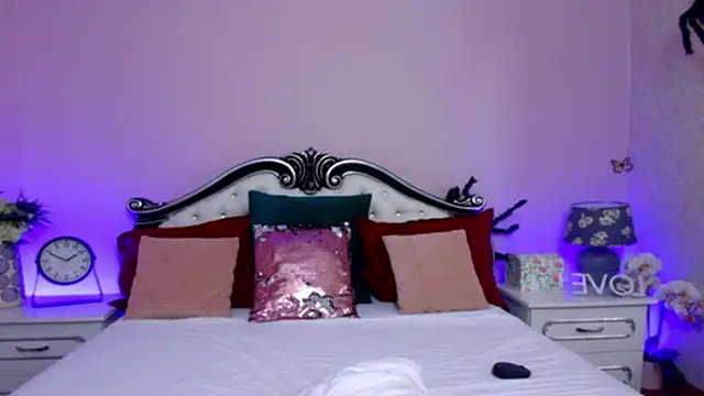 KirraJo online show from October 13, 2025, 9:59 pm