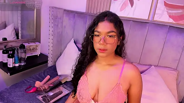 Snapshot of Seshat_Hitt chatting on October 17, 2025, 3:21 am Seshat Hitt online show from October 17, 2025, 3:21 am