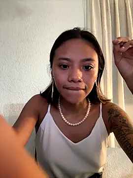 Nia Desire online show from September 19, 2025, 6:28 am