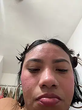 Nia Desire online show from December 3, 2025, 5:30 am