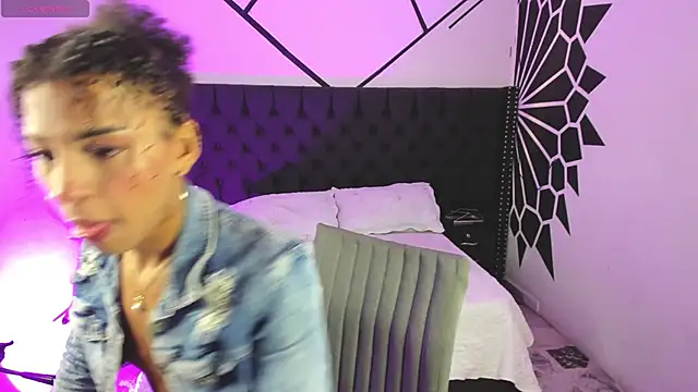 Snapshot of kileyyHot chatting on September 24, 2025, 7:37 am kileyyHot online show from September 24, 2025, 7:37 am