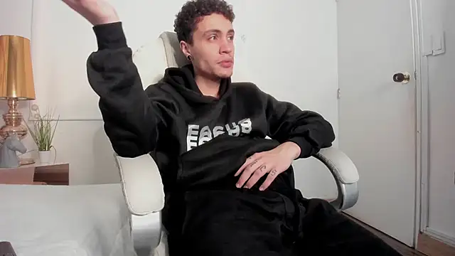 Snapshot of dark_sun302 chatting on September 29, 2025, 9:09 pm dark sun302 online show from September 29, 2025, 9:09 pm