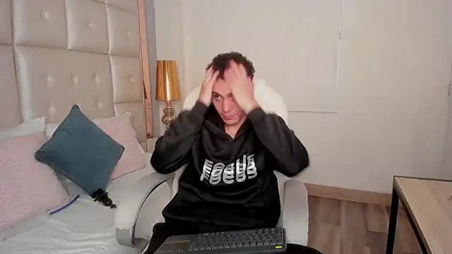 Snapshot of dark_sun302 chatting on September 28, 2025, 9:00 pm dark sun302 online show from September 28, 2025, 9:00 pm