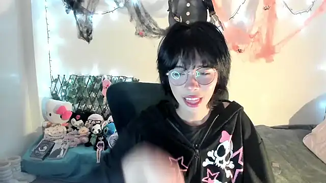 Snapshot of dolliette24 chatting on October 14, 2025, 2:12 am dolliette24 online show from October 14, 2025, 2:12 am