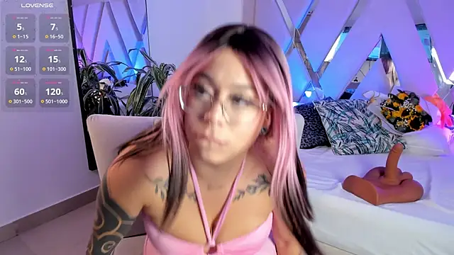 mendez michelle online show from June 30, 2026, 9:15 pm