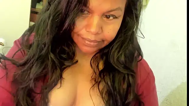 ebonylouissexyhot online show from September 10, 2025, 7:35 pm