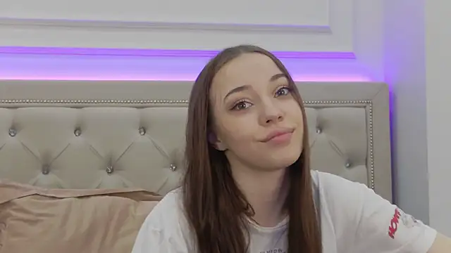 ZoeyNeal online show from March 13, 2026, 2:00 pm