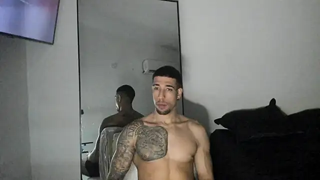 Snapshot of ThiagoLugo chatting on September 21, 2025, 10:37 pm ThiagoLugo online show from September 21, 2025, 10:37 pm