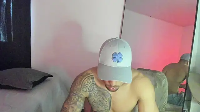 Snapshot of ThiagoLugo chatting on October 20, 2025, 4:29 pm ThiagoLugo online show from October 20, 2025, 4:29 pm