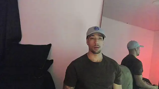 Snapshot of ThiagoLugo chatting on November 2, 2025, 12:26 am ThiagoLugo online show from November 2, 2025, 12:26 am