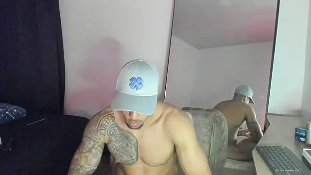 Snapshot of ThiagoLugo chatting on October 6, 2025, 3:19 am ThiagoLugo online show from October 6, 2025, 3:19 am