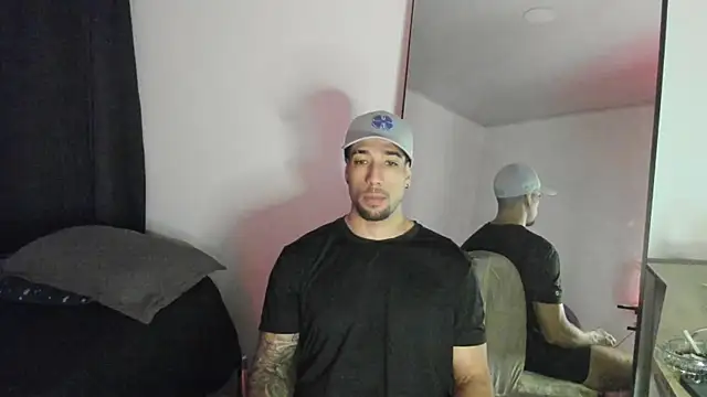 Snapshot of ThiagoLugo chatting on October 7, 2025, 3:07 am ThiagoLugo online show from October 7, 2025, 3:07 am