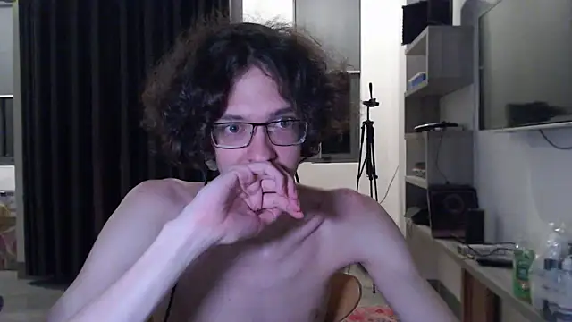 Snapshot of LovesomeCookie chatting on March 3, 2026, 4:58 pm LovesomeCookie online show from March 3, 2026, 4:58 pm