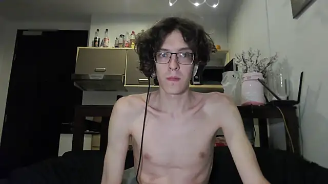 Snapshot of LovesomeCookie chatting on October 3, 2025, 2:07 pm LovesomeCookie online show from October 3, 2025, 2:07 pm