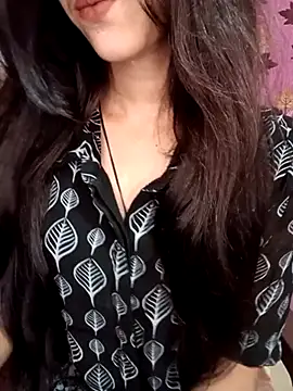 Snapshot of Queen_Pooja7 chatting on September 17, 2025, 5:04 pm Queen Pooja7 online show from September 17, 2025, 5:04 pm