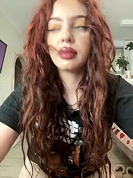 Hannah xBaby online show from October 19, 2025, 10:07 am