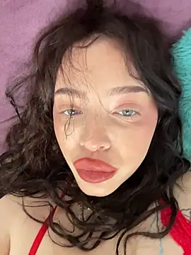 Hannah xBaby online show from November 9, 2025, 7:45 am