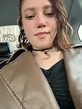 Snapshot of lucy-joy chatting on October 3, 2025, 11:12 am lucy-joy online show from October 3, 2025, 11:12 am