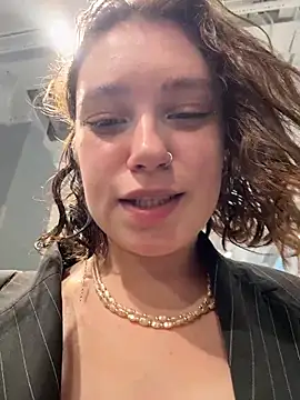 Snapshot of lucy-joy chatting on October 12, 2025, 10:49 am lucy-joy online show from October 12, 2025, 10:49 am